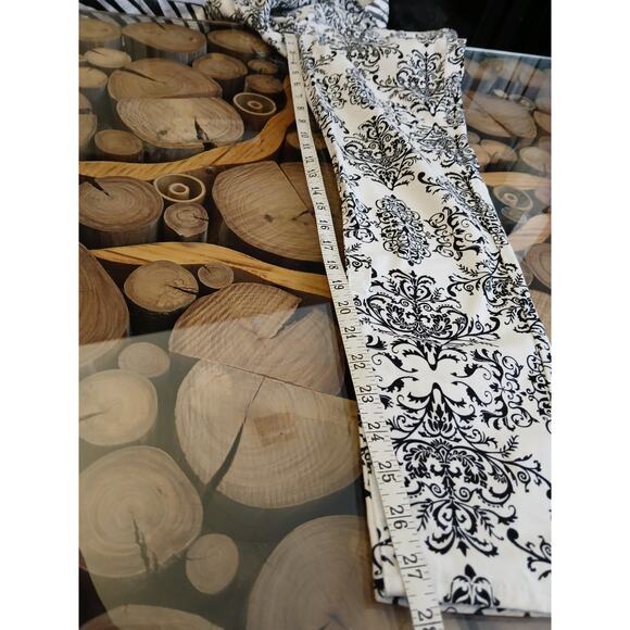 Kut From the Kloth Brigitte Damask Pattern Ankle Skinny Pants Black White Size 8 - Picture 12 of 12